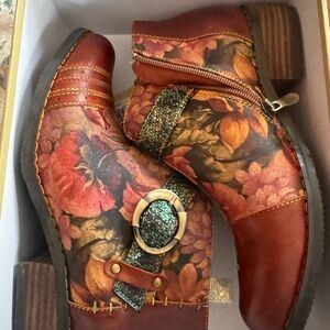 L'ATISTE Floral Ankle Boots in Red and Brown
